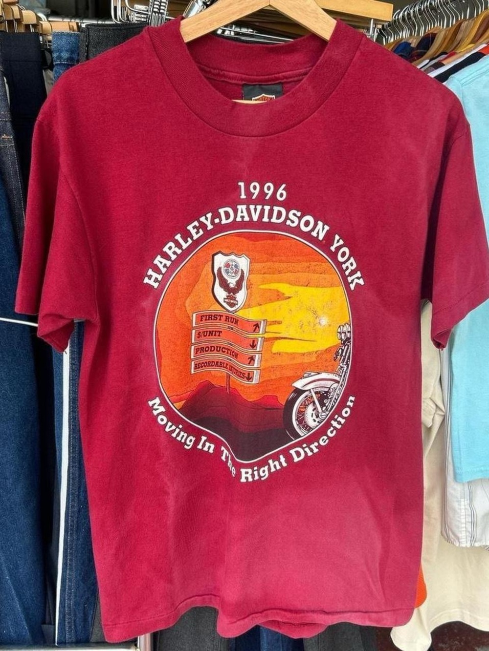 Vintage 1996 Harley Davidson York PA Faded Burgundy T Shirt Men’s M